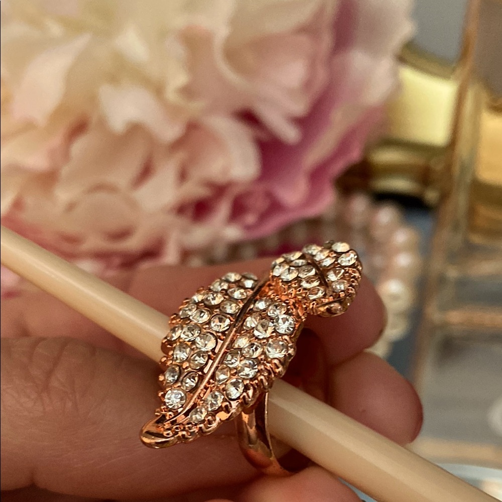 Elegant Rose  Gold tone Leaf Crystal Ring